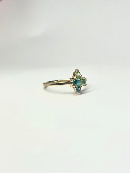 Green Totem Sapphire Ring