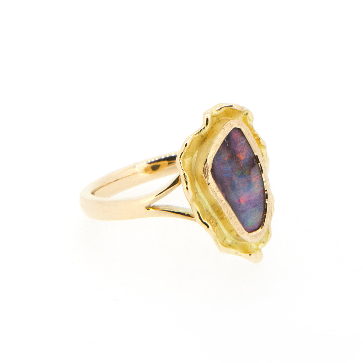 18ct Yellow gold with purple Queensland Boulder Opal. Ethically sourced, hand crafted and Australian Made.